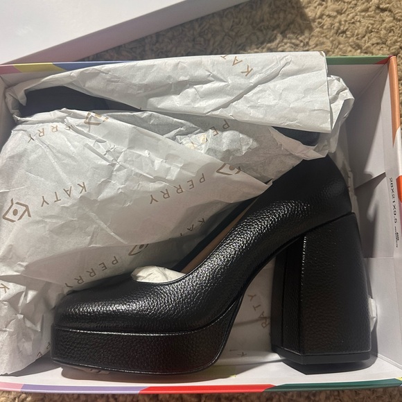 Katy Perry The Uplift Pump - Picture 4 of 7